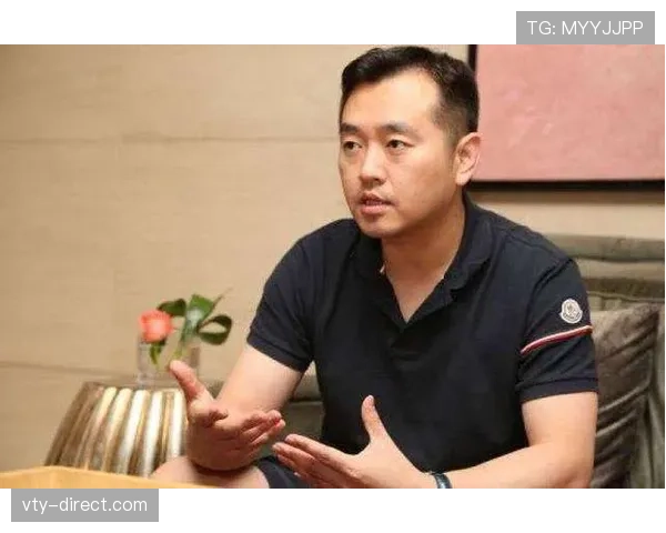 孔令辉当年住酒店连拖鞋都要自带，现在住套房连浴室都带桑拿